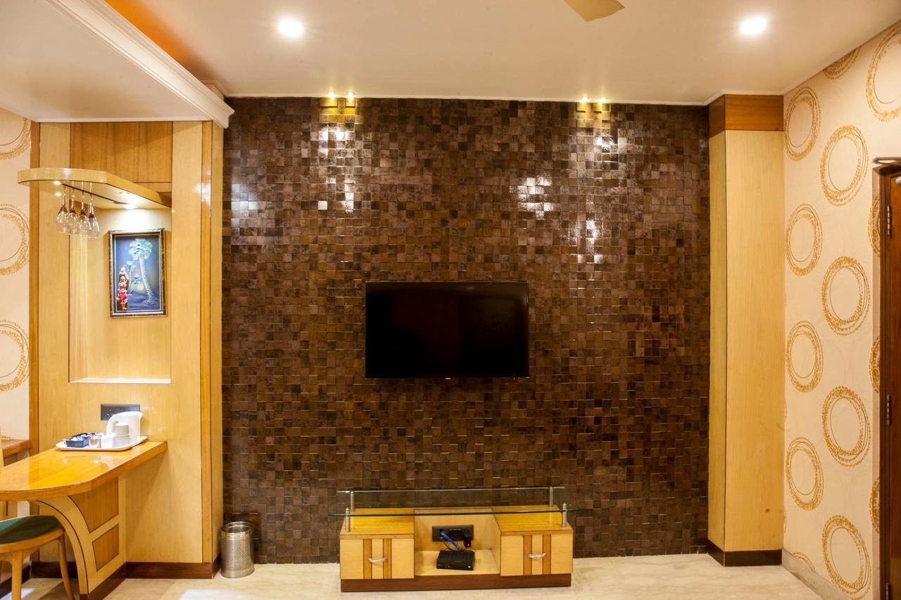Hotel Welcome Palace Agartala Ngoại thất bức ảnh