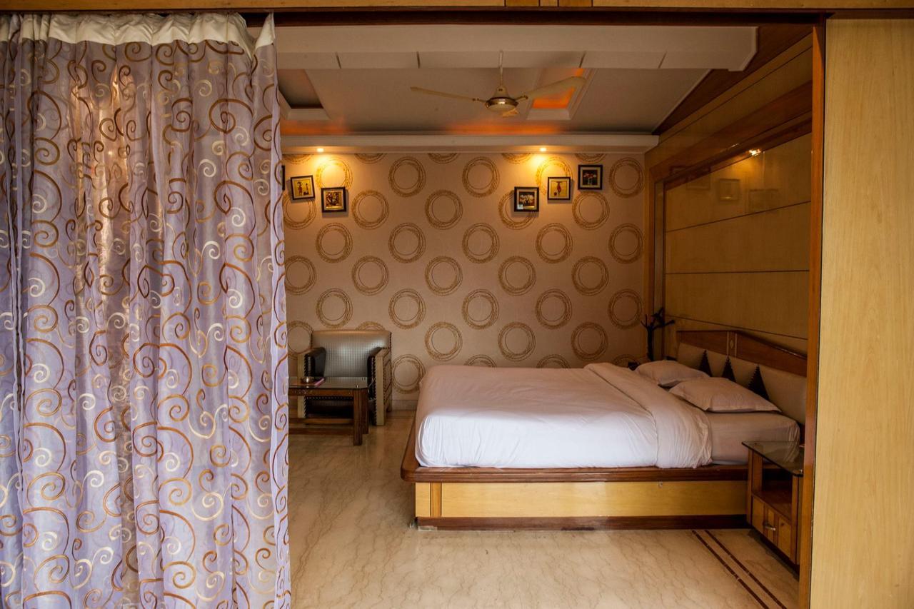 Hotel Welcome Palace Agartala Ngoại thất bức ảnh